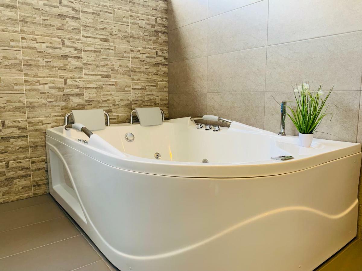 Mp Hotel Cali Bagian luar foto